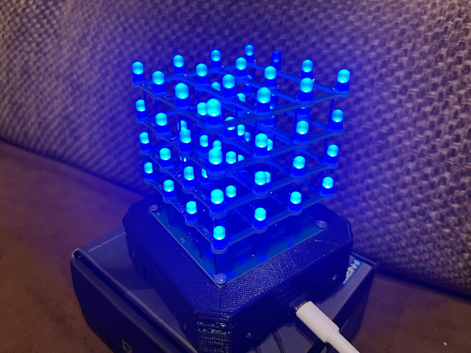 LED kocka projekt